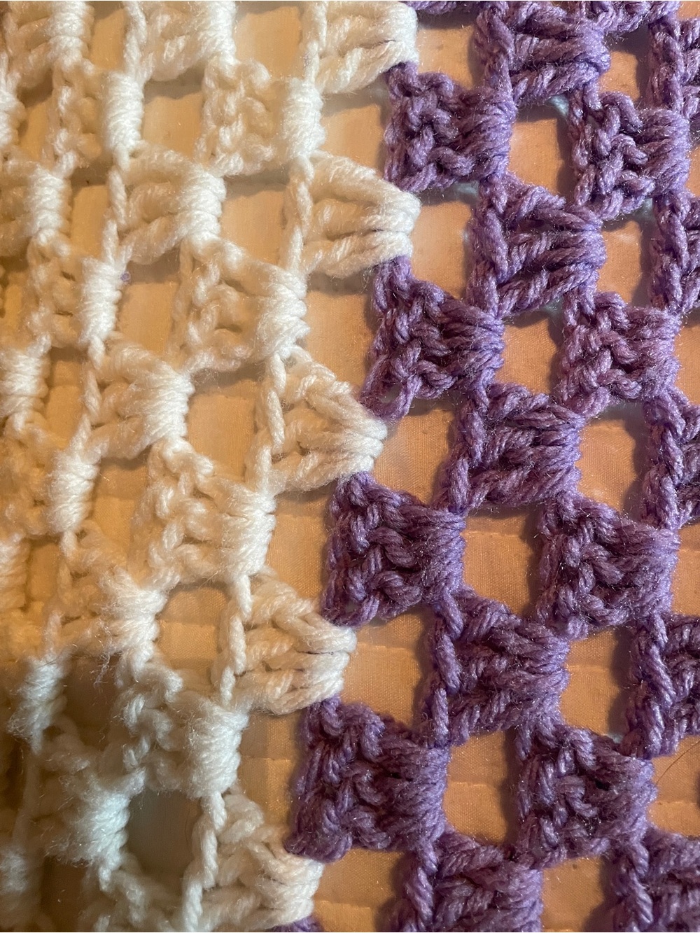 Handmade crochet bedspread 104 x 104 queen size purple and white - Picture 8 of 11